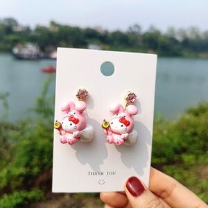 Hello kitty earrings